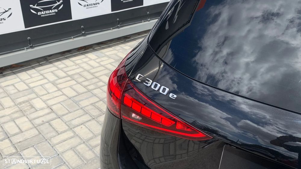 Mercedes-Benz C 300 e AMG Line - 22