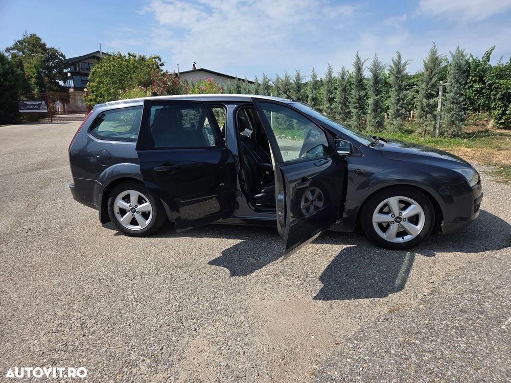 Ford Focus 1.6 TI-VCT Sport - 13