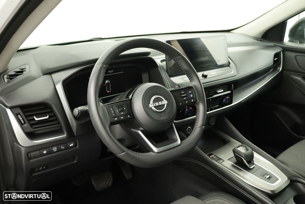 Nissan Qashqai 1.3 DIG-T N-Connecta LED Xtronic - 6