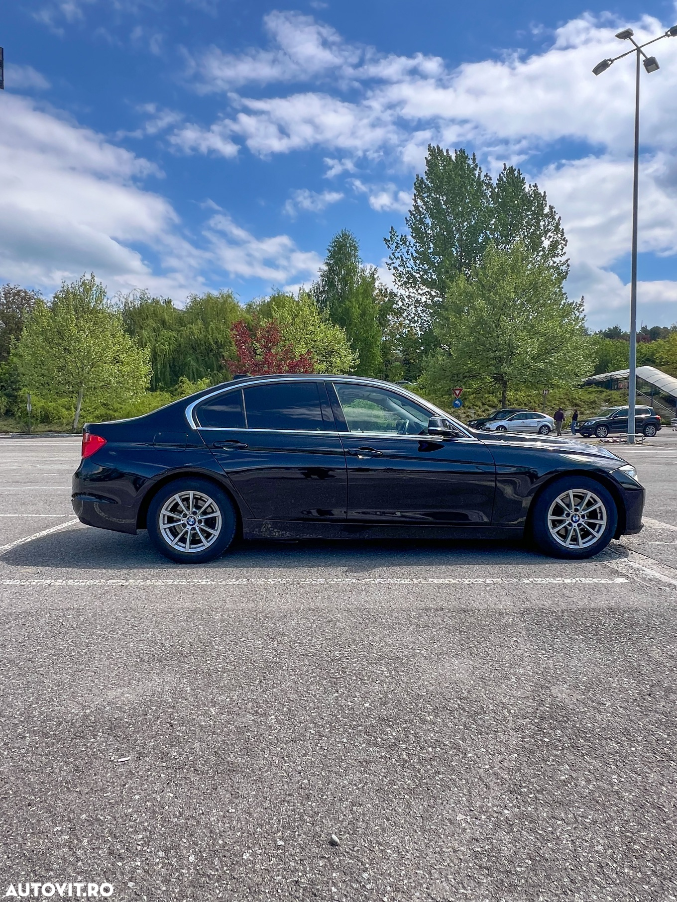 BMW Seria 3 320i Efficient Dynamics Edition - 2