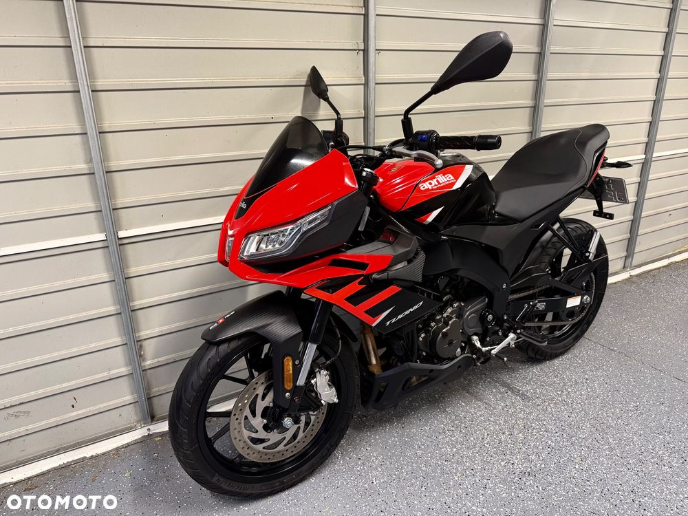 Aprilia Tuono - 10