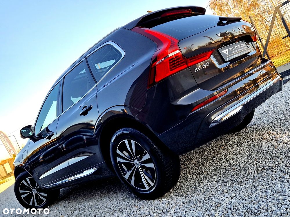 Volvo XC 60 T6 AWD Recharge Geartronic Inscription Expression - 35