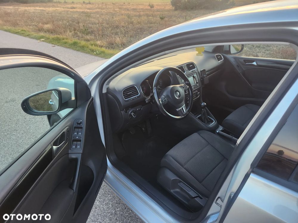 Volkswagen Golf - 20