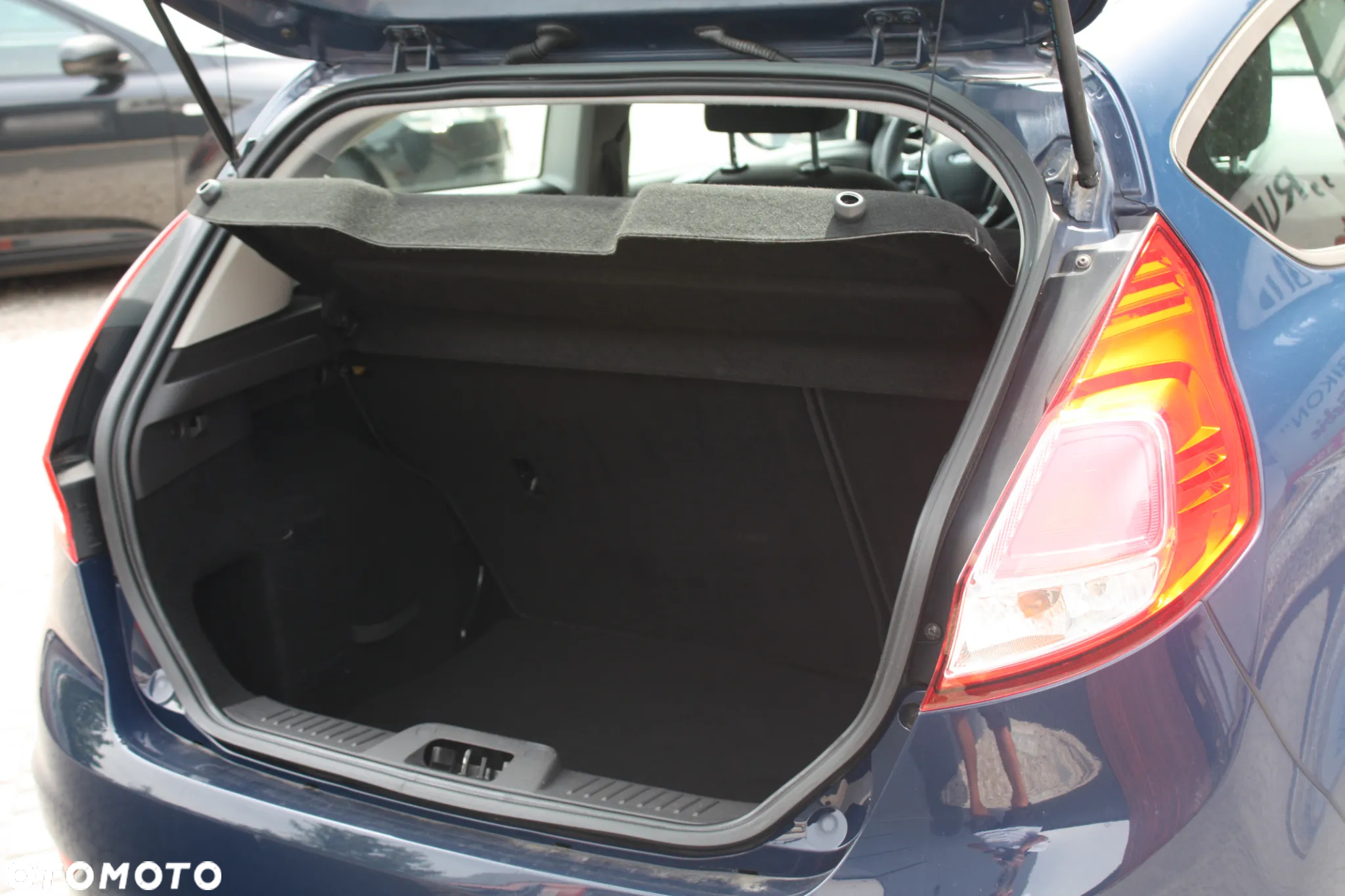 Ford Fiesta 1.25 Trend Edition - 8