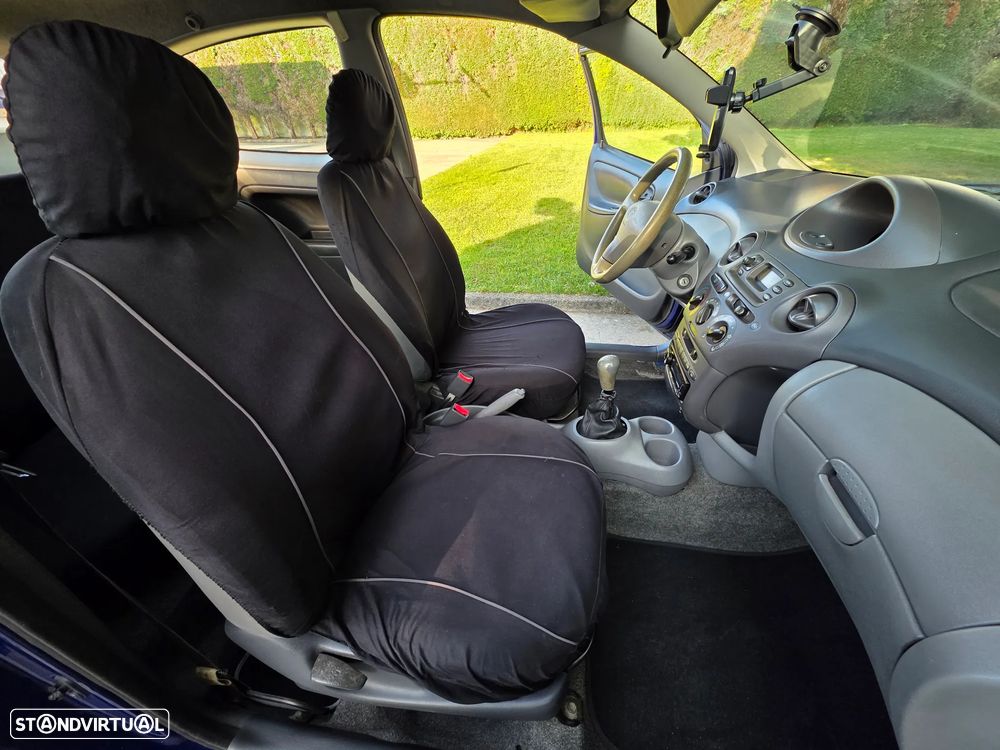 Toyota Yaris 1.0 Base - 14