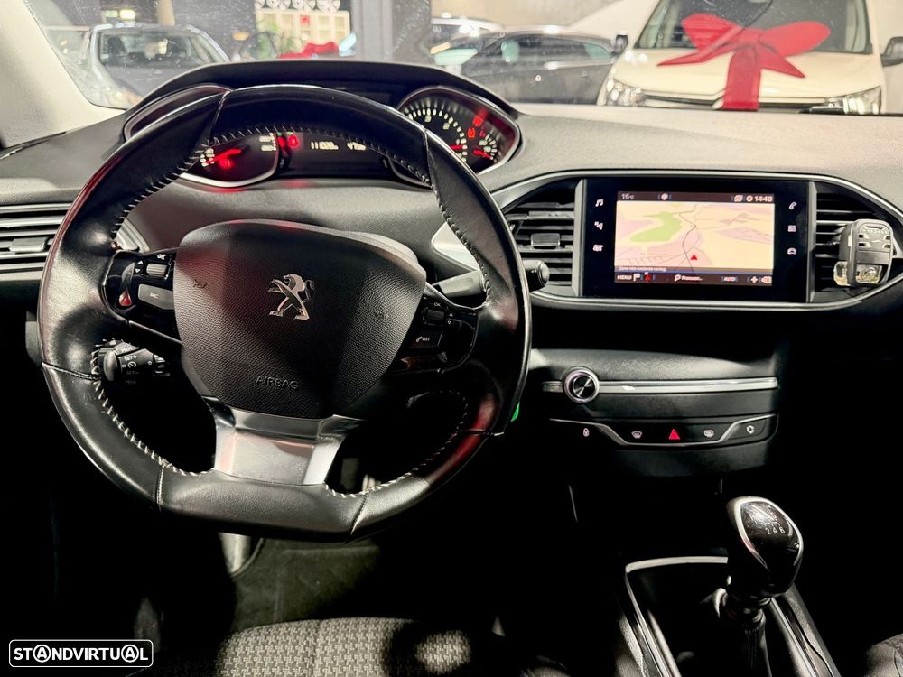 Peugeot 308 SW 1.5 BlueHDi Style - 32