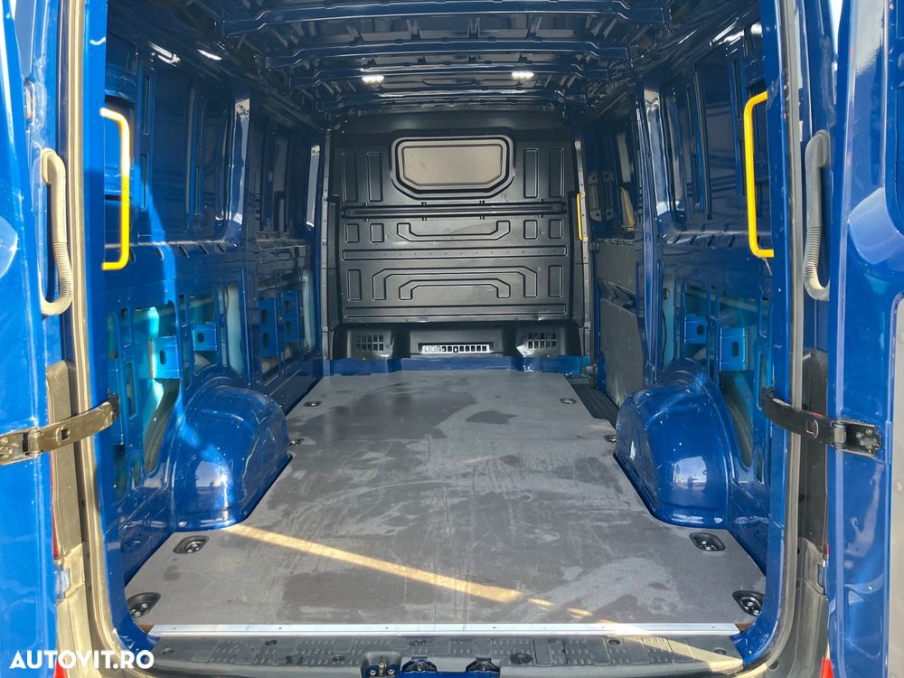 Volkswagen Crafter - 19