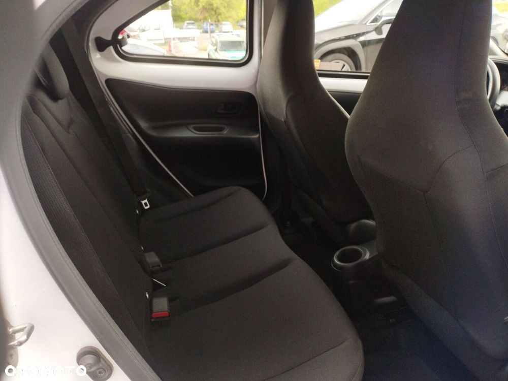 Toyota Aygo X - 10