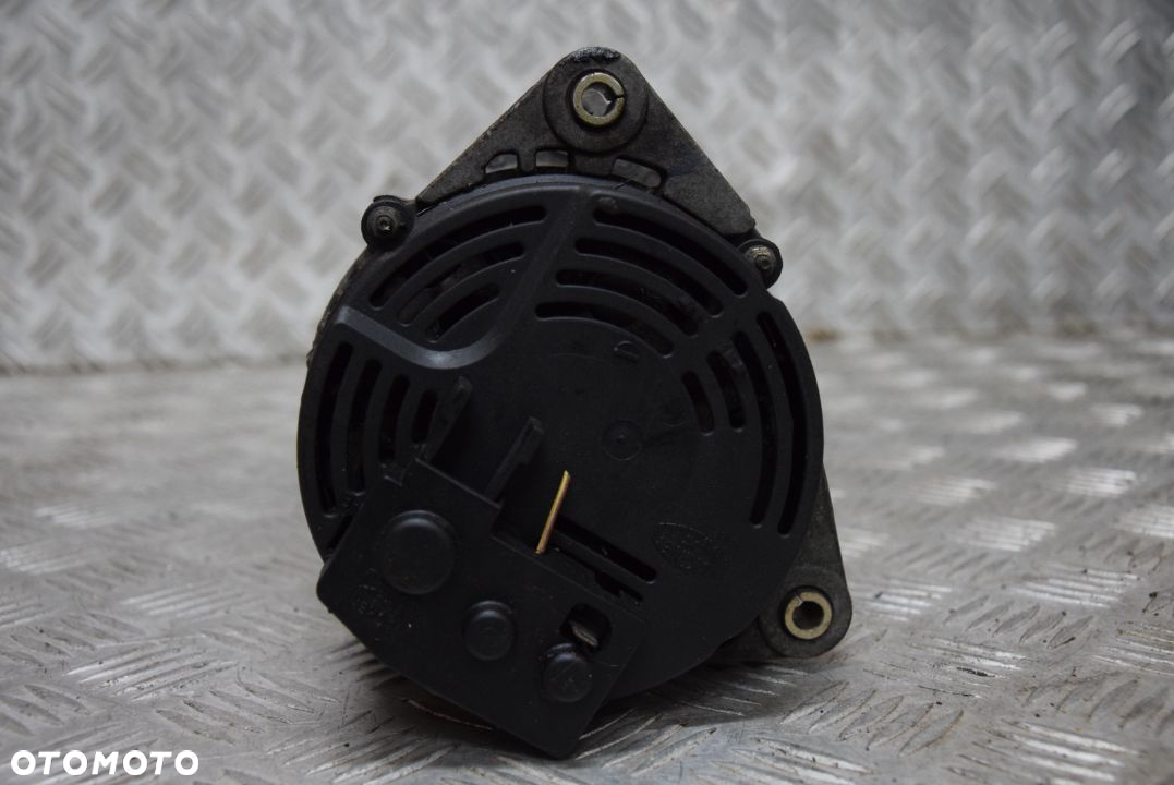LAND ROVER DISCOVERY I 300 3.9 ALTERNATOR - 4