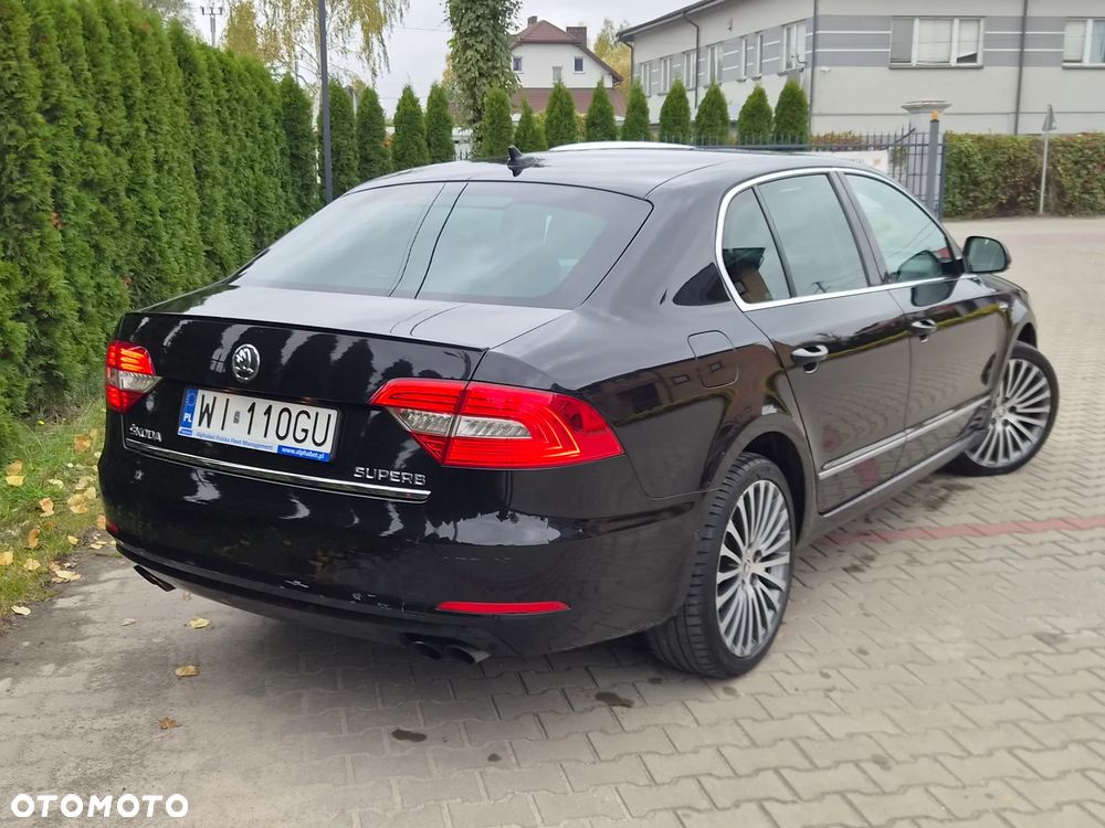 Skoda Superb 3.6 FSI 4x4 L&K DSG - 27
