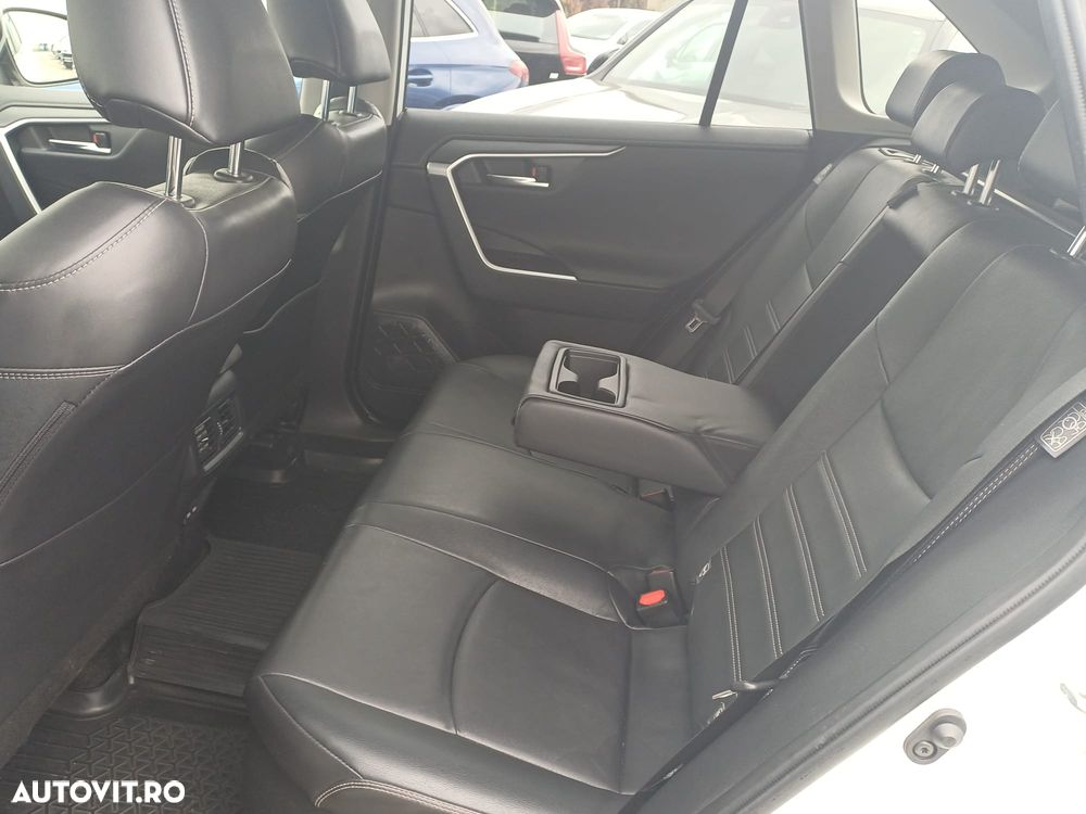 Toyota RAV4 2.5 VVT-iE 4x4 Luxury - 10