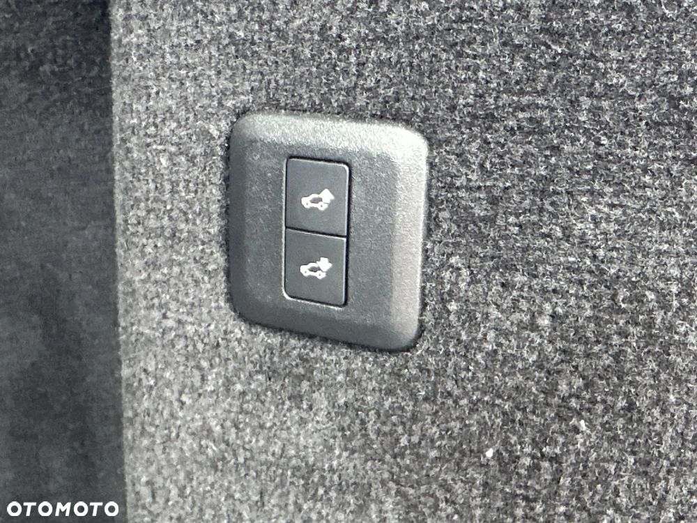 Land Rover Range Rover Sport S 4.4 SD V8 HSE Dynamic - 23