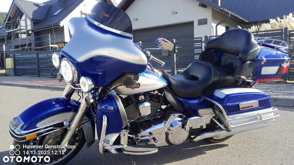 Harley-Davidson FLHTCU Ultra - 2