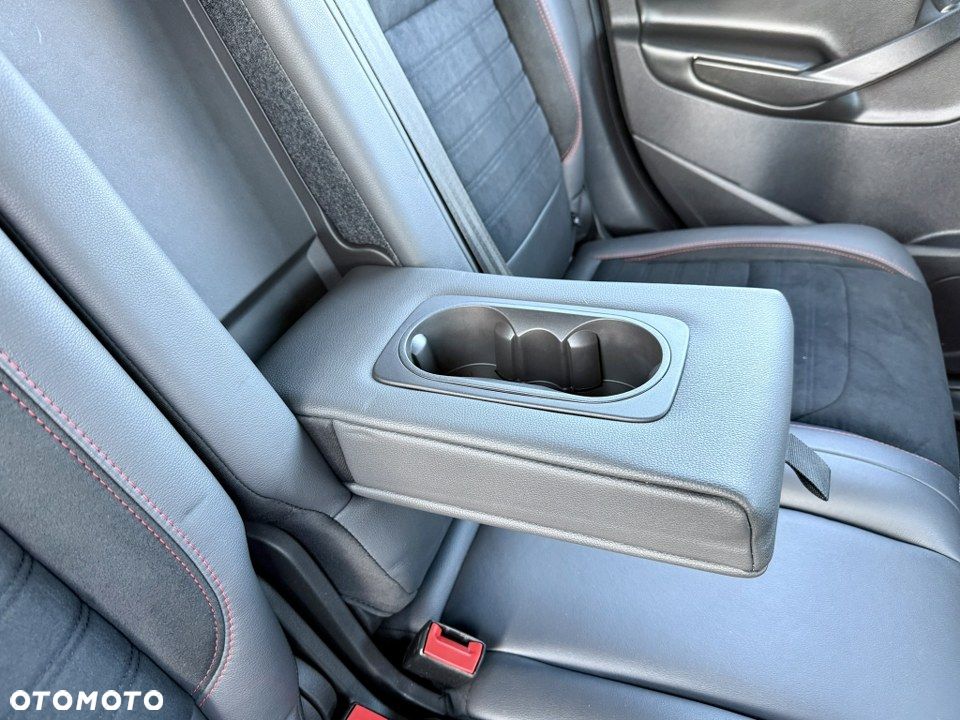 Ford Kuga 2.0 TDCi 4x4 ST-Line - 34