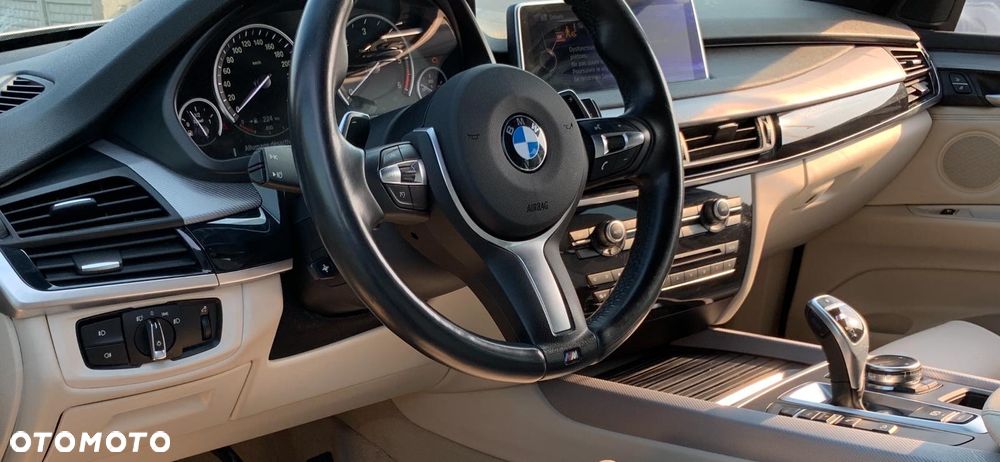 BMW X5 M M50d - 13