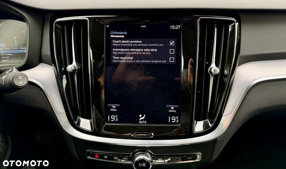 Volvo V60 D4 AWD Geartronic Momentum Pro - 28