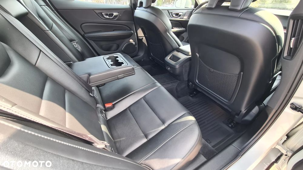 Volvo S60 - 17