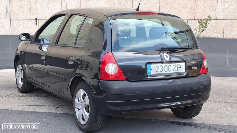 Renault Clio 1.2 16V Dynamique - 8