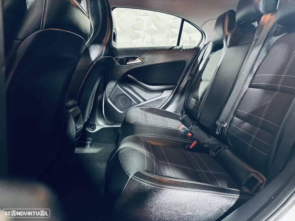 Mercedes-Benz A 160 d Style - 23