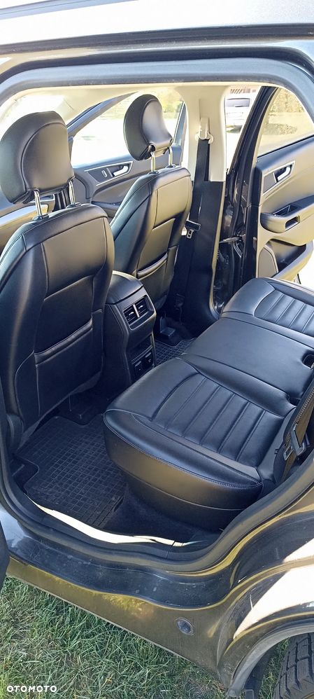 Ford Edge - 8