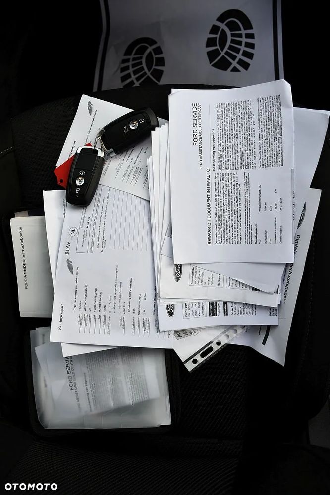 Ford Mondeo 2.0 Ti-VCT Hybrid Titanium - 37