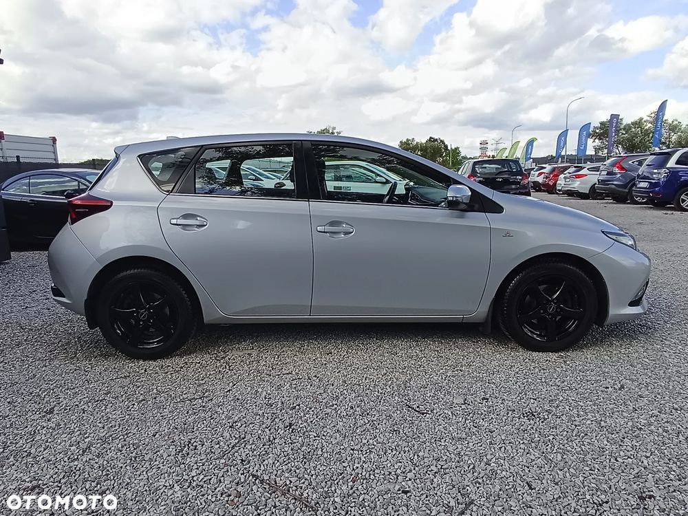 Toyota Auris 1.33 VVT-i Premium - 7