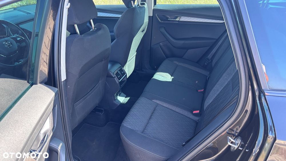 Skoda Karoq 2.0 TDI SCR 4x4 Style DSG - 8