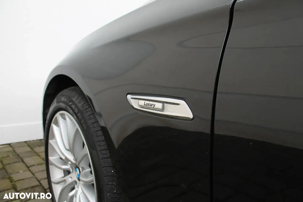 BMW Seria 5 530d xDrive Aut. Luxury Line - 11