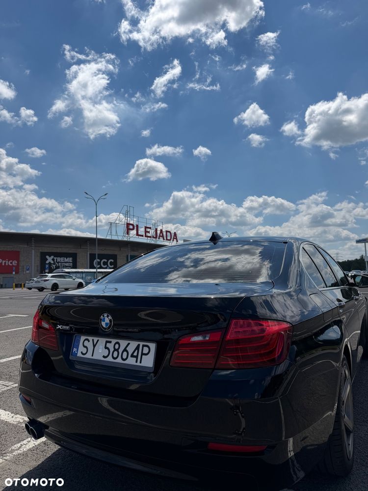 BMW Seria 5 520d xDrive - 6
