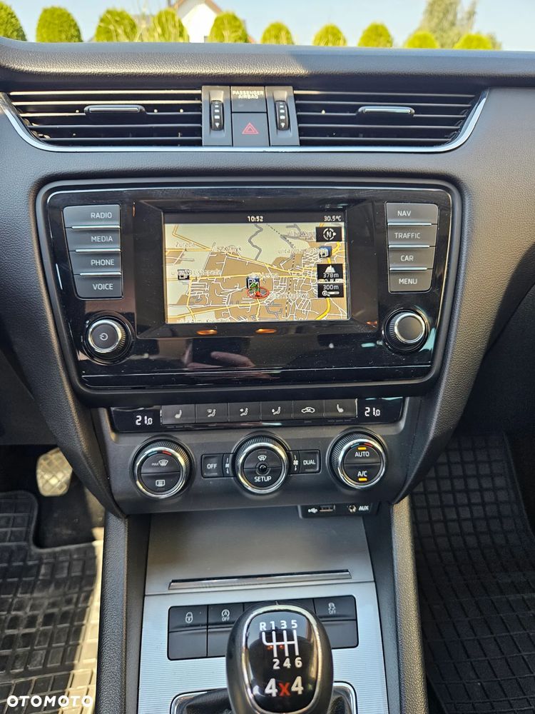 Skoda Octavia 2.0 TDI 4x4 Elegance - 27