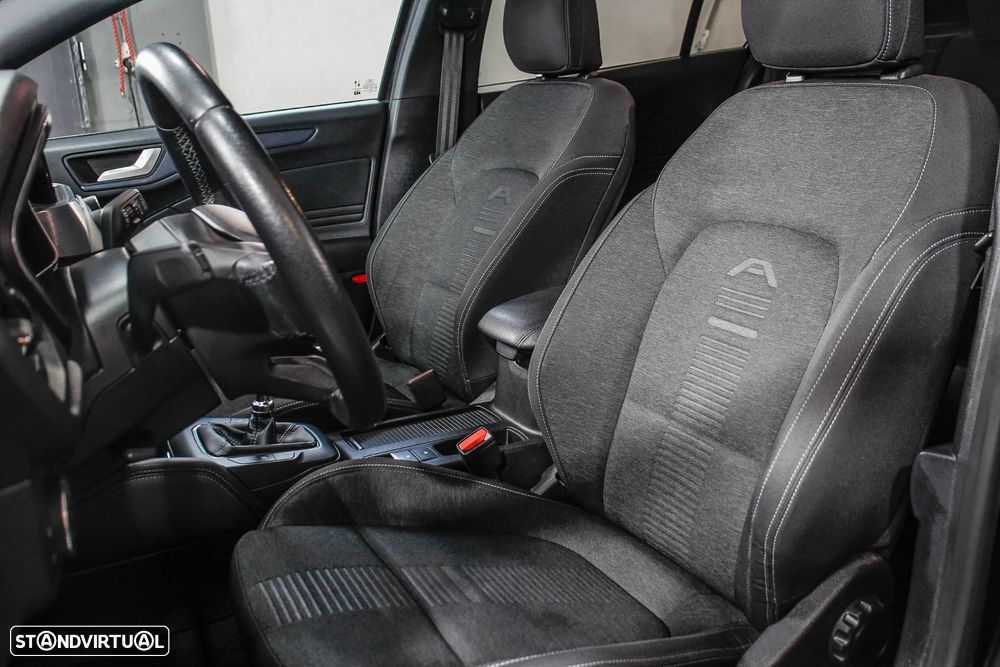 Ford Focus SW 1.5 TDCi EcoBlue Active - 8