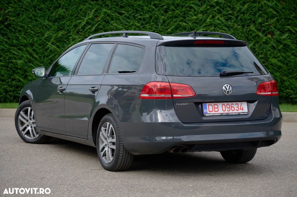 Volkswagen Passat 2.0 TDI BlueMotion Technology DSG Comfortline - 14