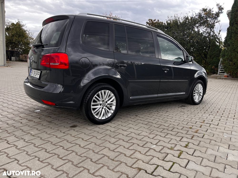 Volkswagen Touran 1.4 TSI DSG Comfortline - 4