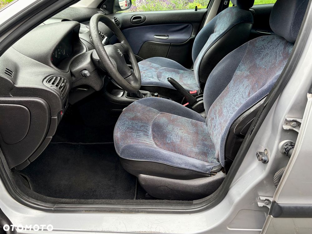 Peugeot 206 1.1 XR Presence - 14