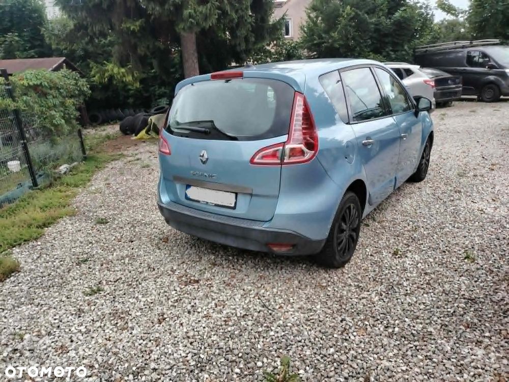 Renault Scenic 1.6 16V 110 Dynamique - 3