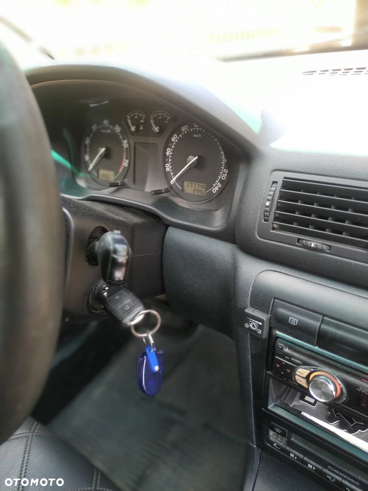 Skoda Octavia 1.6 - 4
