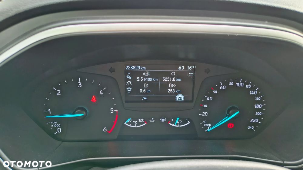 Ford Focus 1.5 EcoBlue Trend - 17