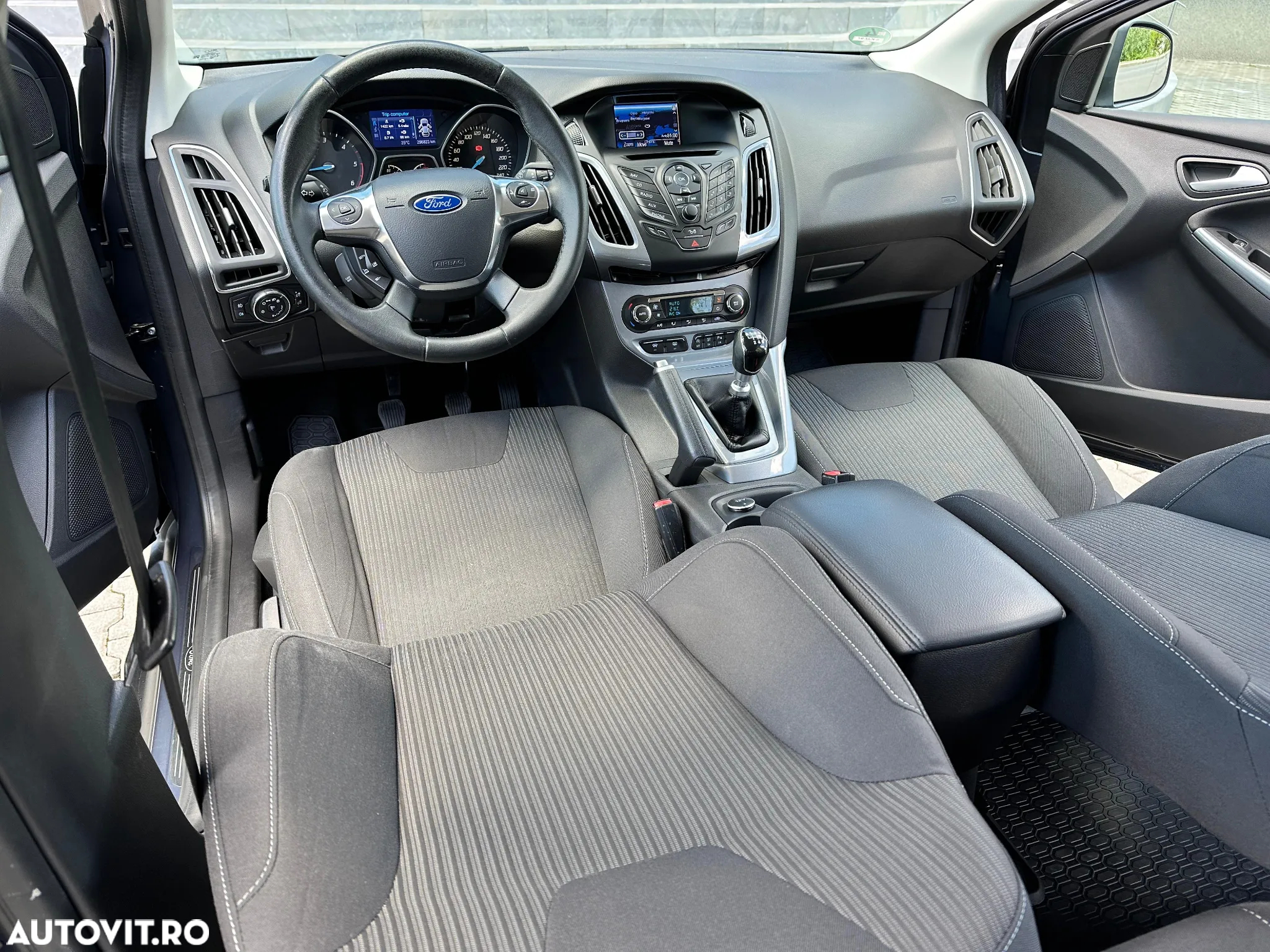 Ford Focus 1.6 TDCi ECOnetic 88g Start-Stopp-System Titanium - 10