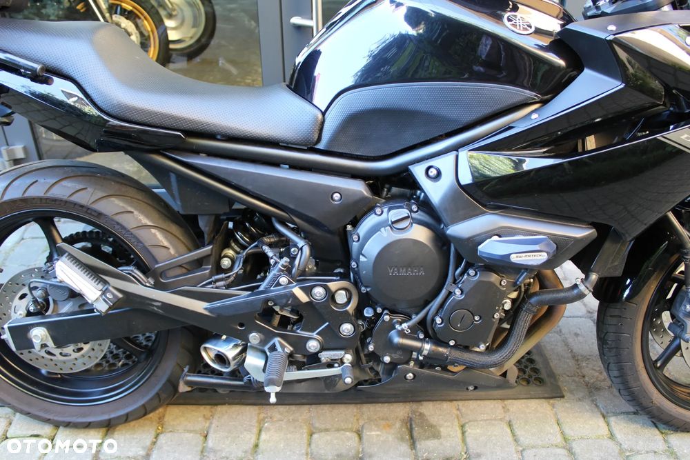 Yamaha XJ - 16