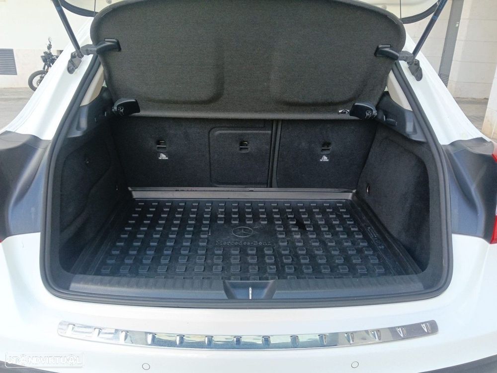 Mercedes-Benz GLA 220 4Matic 7G-DCT Style - 24