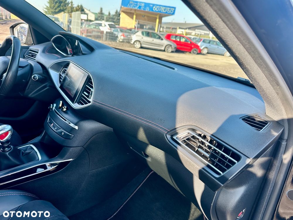 Peugeot 308 GTi by Sport - 26