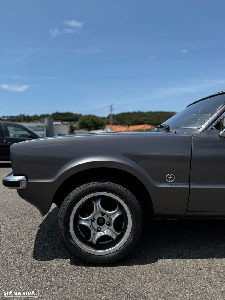 Ford Cortina - 5