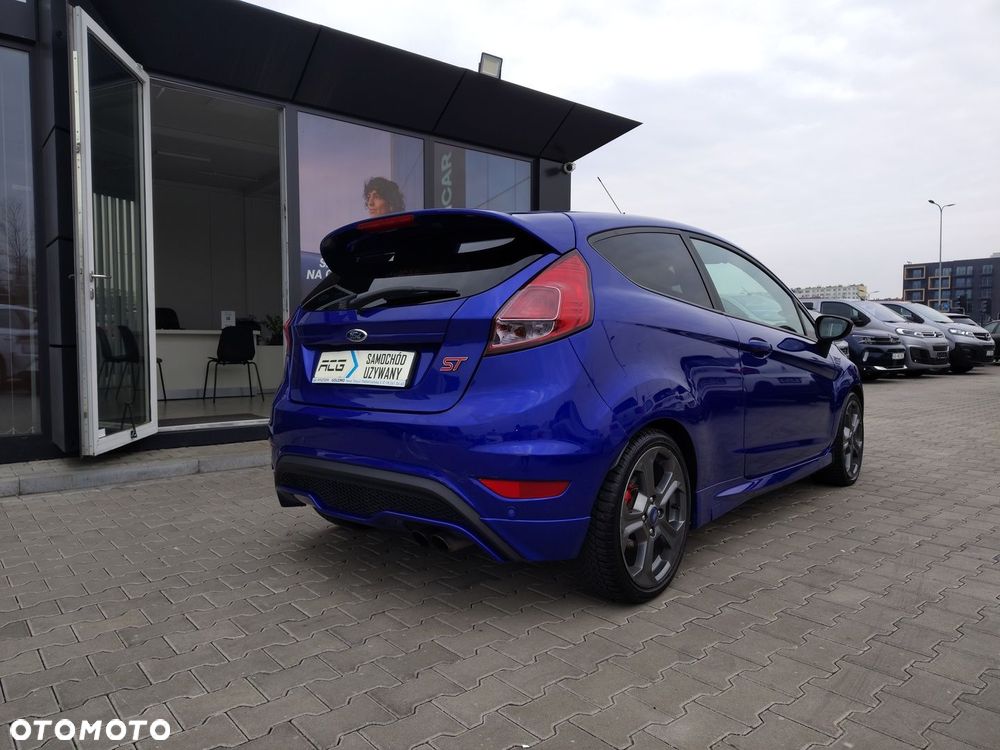 Ford Fiesta ST - 5