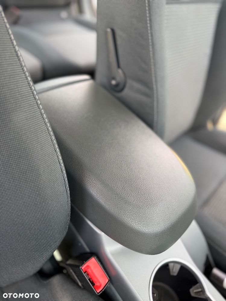 Ford C-MAX 1.6 Ti-VCT Trend - 29