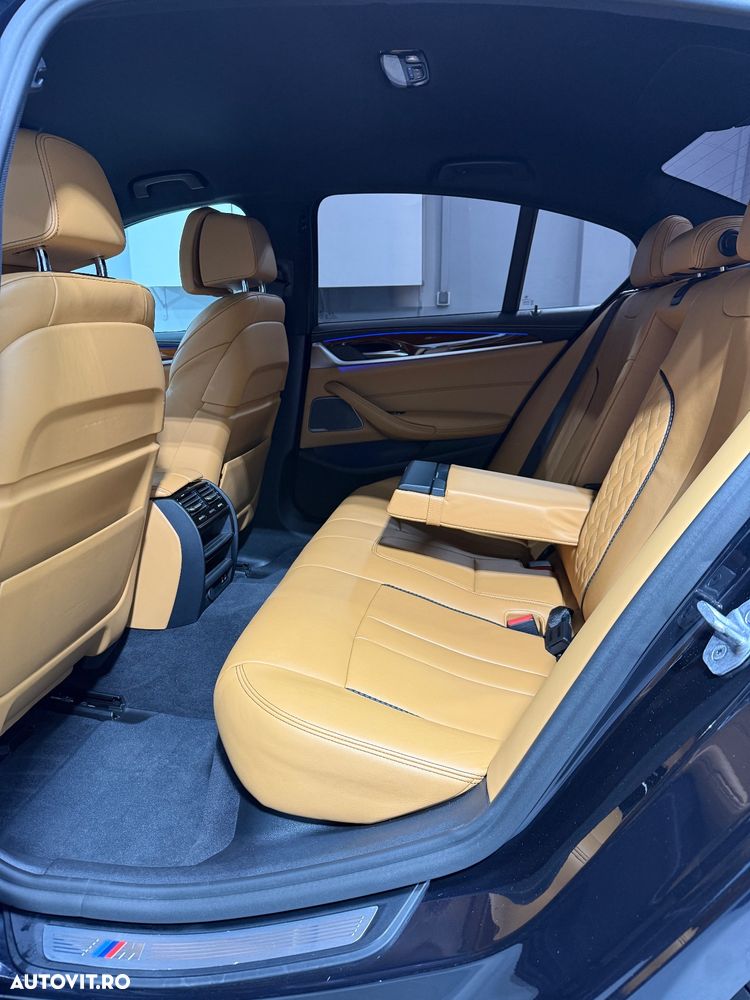 BMW Seria 5 530e Aut. M Sport Edition - 11