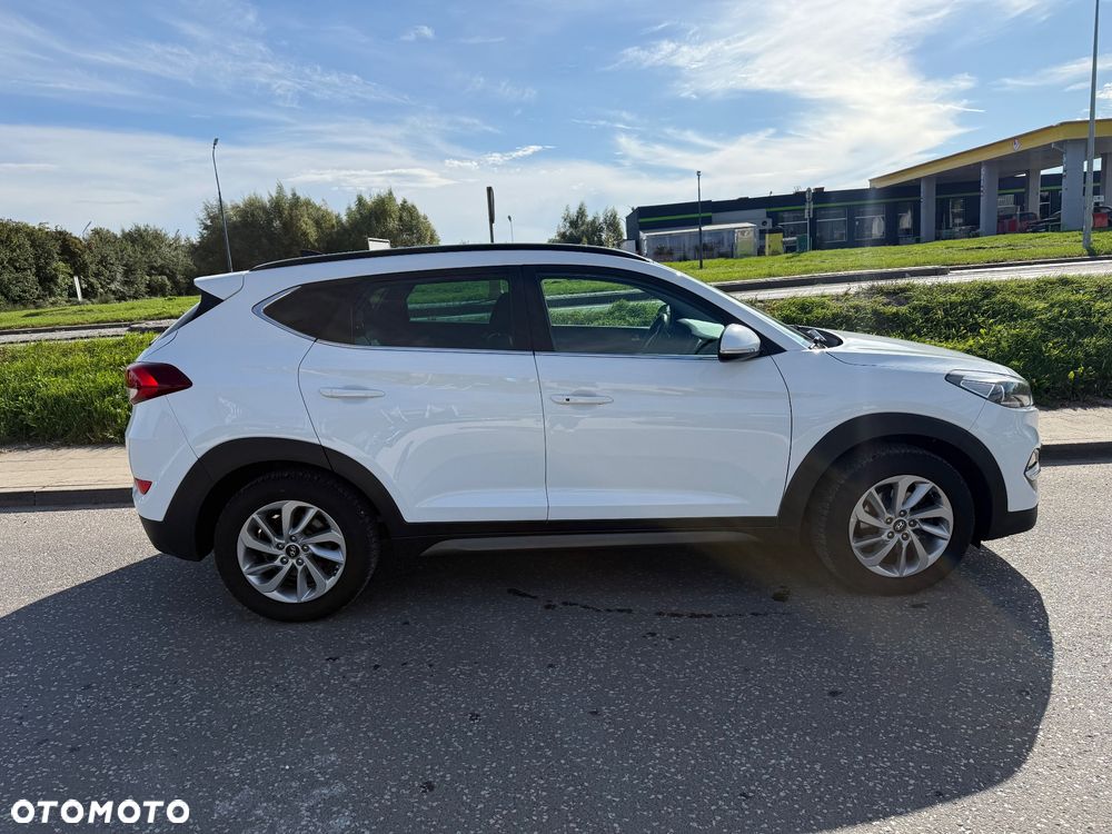 Hyundai Tucson blue 1.7 CRDi 2WD Advantage - 8