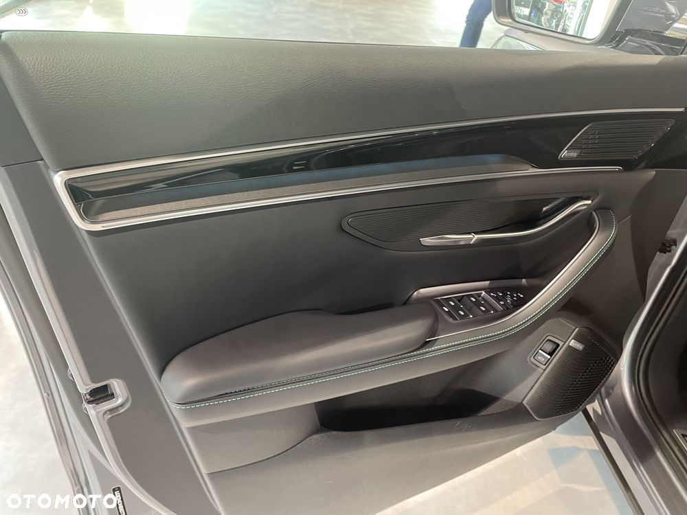 BYD Seal U - 9