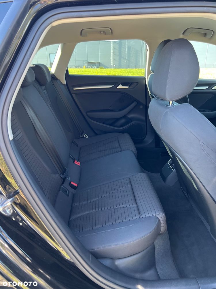 Audi A3 Sportback - 16
