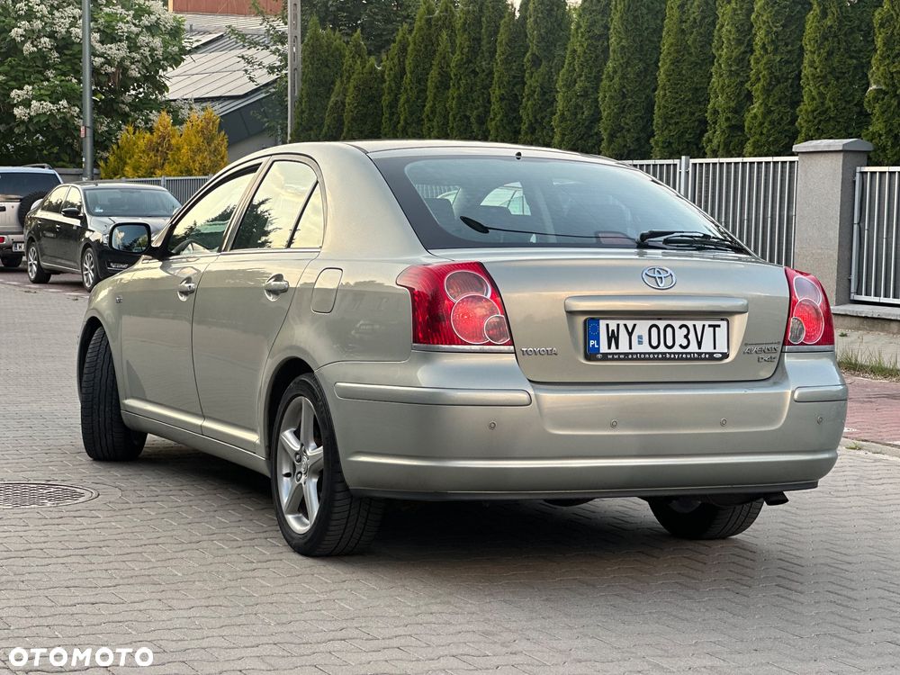 Toyota Avensis 2.2 D-4D Prestige - 9