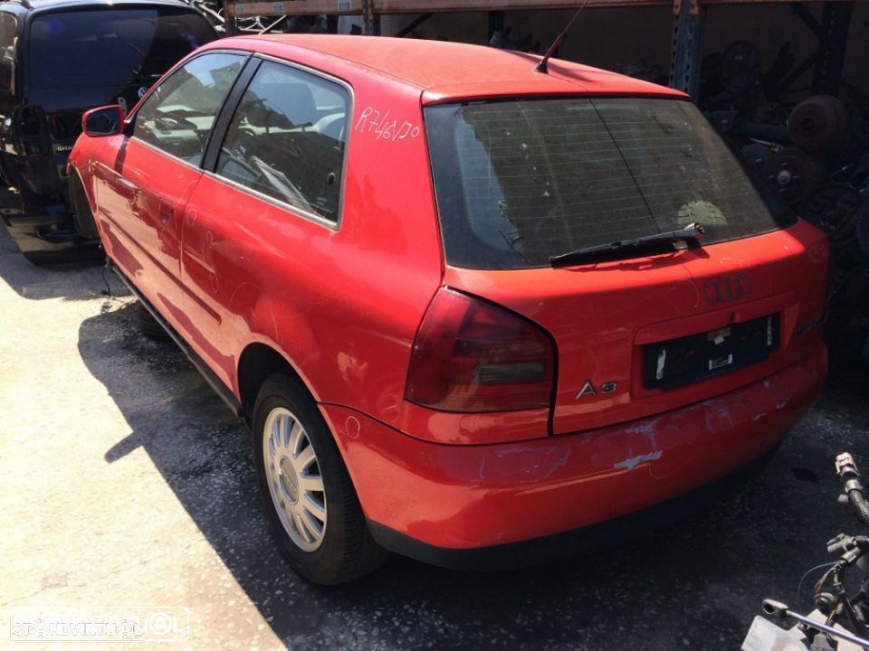 Audi A3 1.9 tdi de 130cv ano 2000 para peças - 1